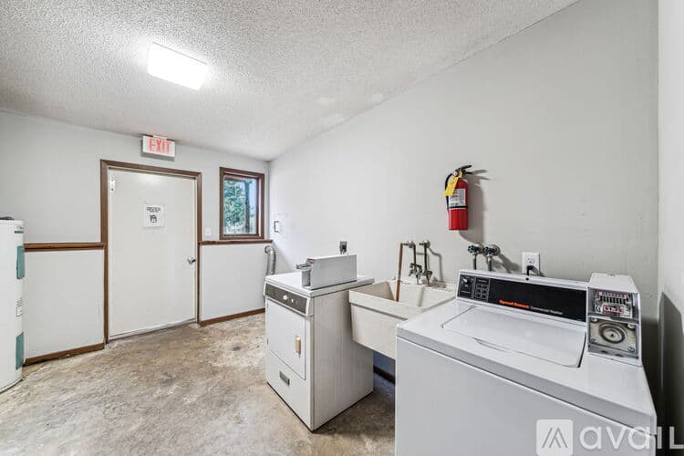 River Falls Apartment: 128 Emory Dr