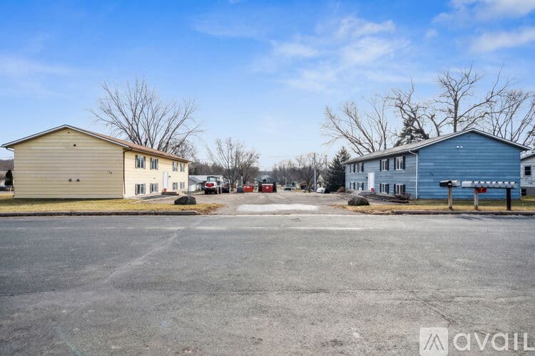 River Falls Apartment: 128 Emory Dr
