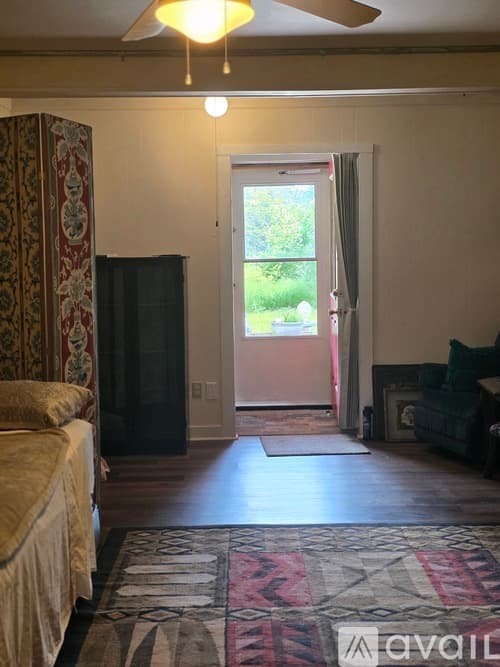 Jacksonville Apartment: 10504 Dexter Drive West