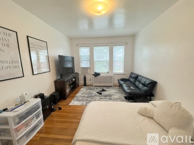Boston Apartment: 19 Hatherly Rd