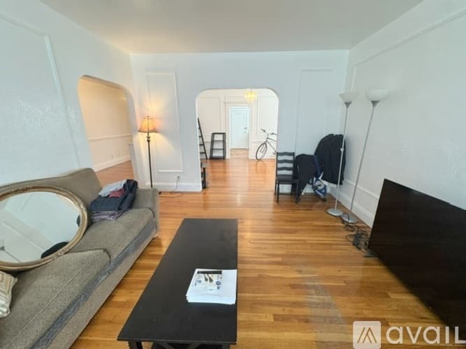 Boston Apartment: 19 Hatherly Rd