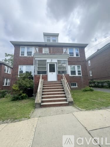 Boston Apartment: 19 Hatherly Rd