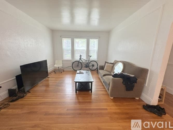 Boston Apartment: 19 Hatherly Rd