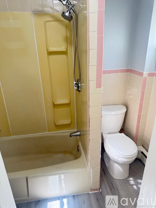 Quincy Apartment: 326 Granite St