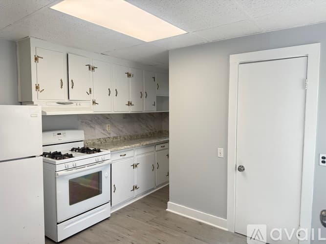 Quincy Apartment: 326 Granite St