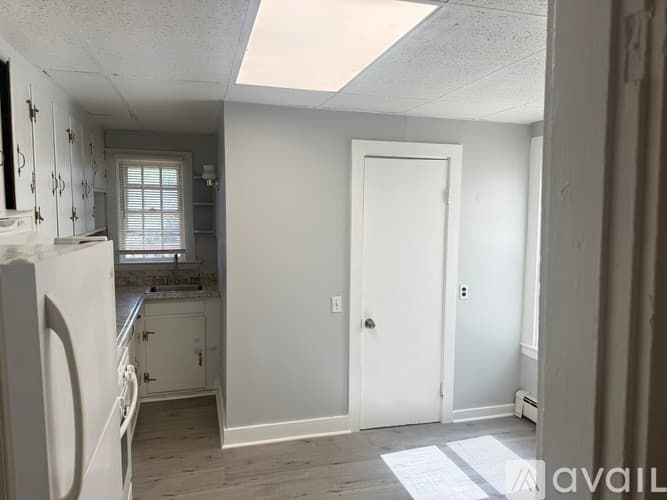 Quincy Apartment: 326 Granite St