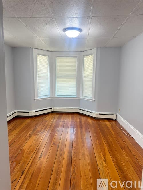 Quincy Apartment: 326 Granite St