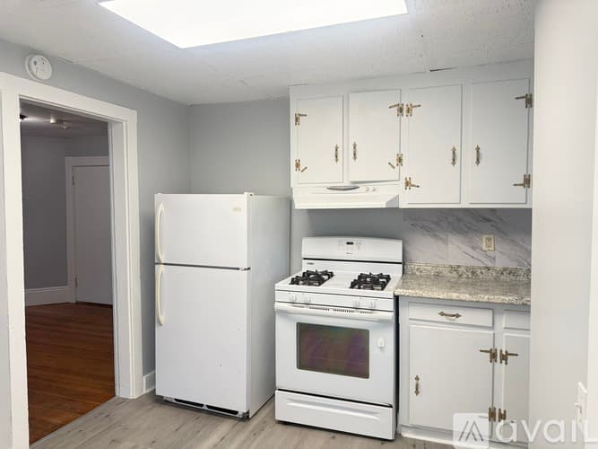 Quincy Apartment: 326 Granite St