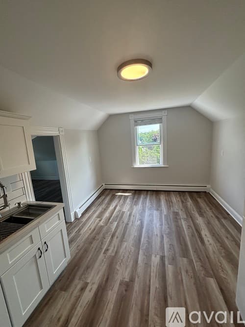 Plymouth Apartment: 7 Kearney St