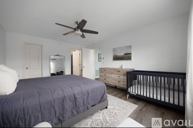 Columbus House: 3953 Rue De Brittany