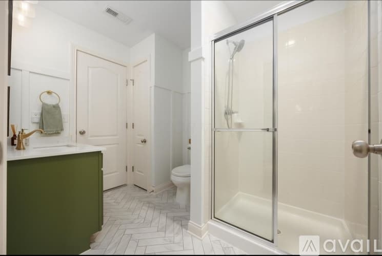 Columbus House: 3953 Rue De Brittany