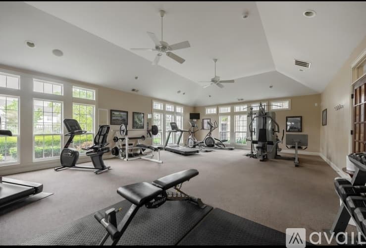 Columbus House: 3953 Rue De Brittany