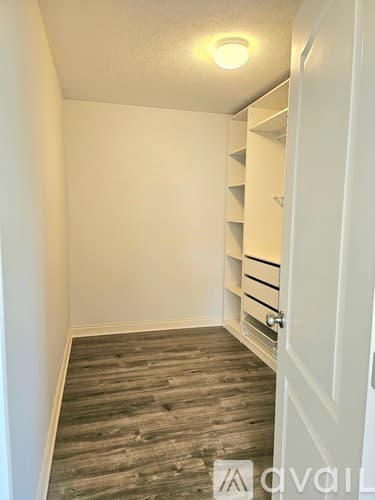 Columbus House: 3953 Rue De Brittany
