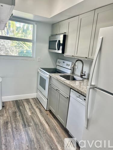 Fort Lauderdale Apartment: 2815 NE 33rd Ave