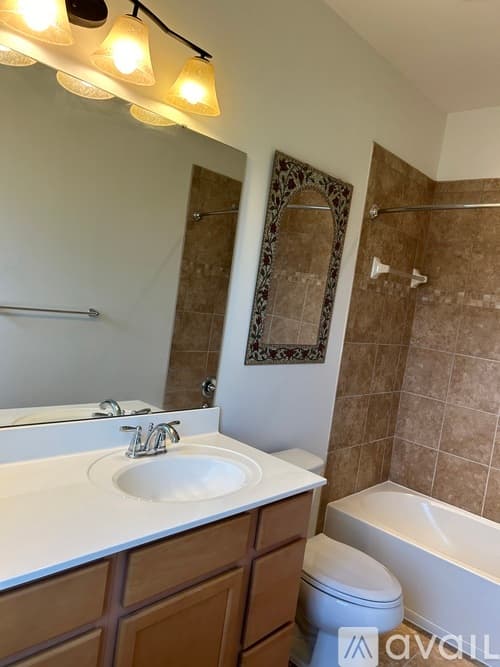 York Townhome: 1280 Rannoch Ln