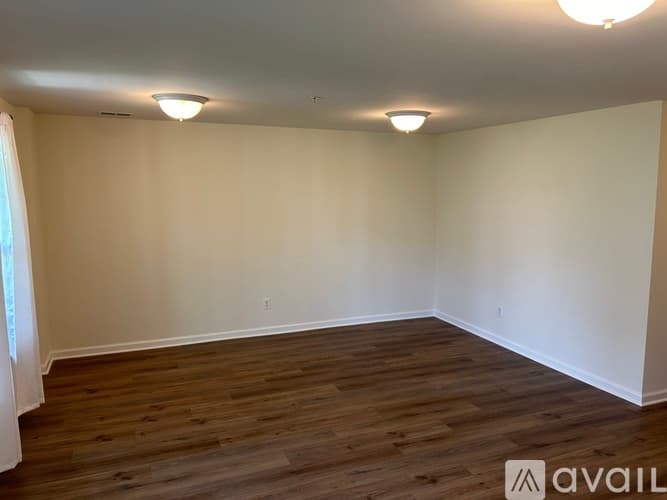 York Townhome: 1280 Rannoch Ln