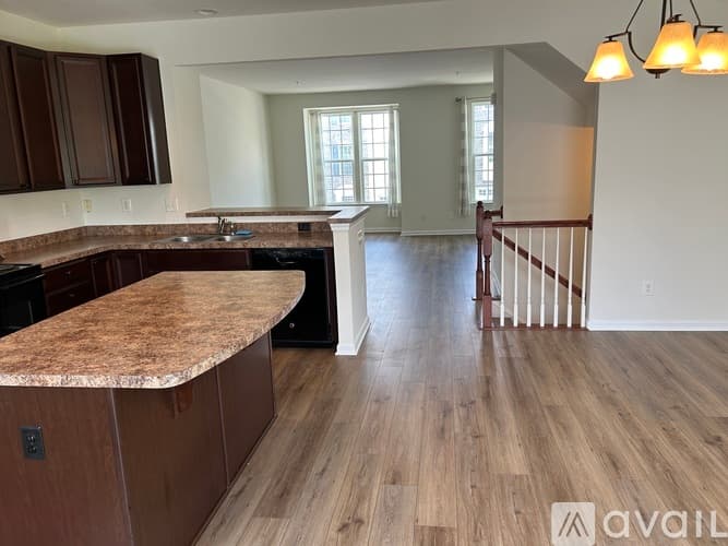 York Townhome: 1280 Rannoch Ln