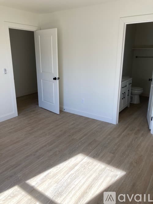 Washington Townhome: 6 NE 14th St