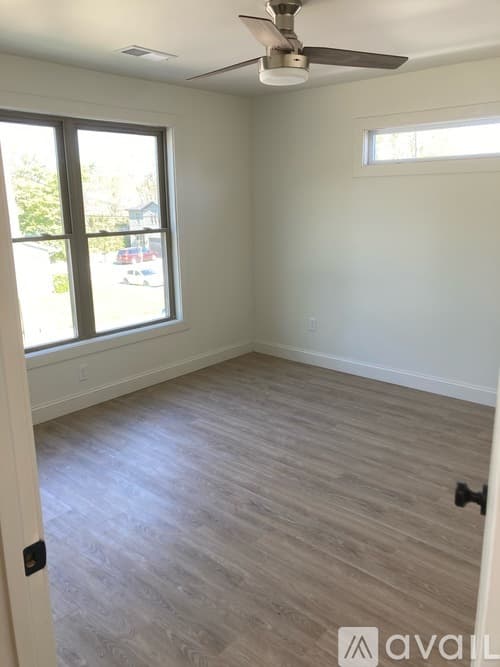 Washington Townhome: 6 NE 14th St