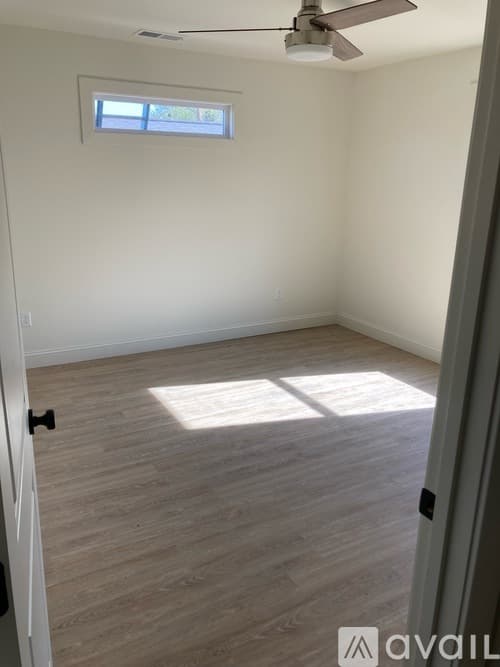 Washington Townhome: 6 NE 14th St