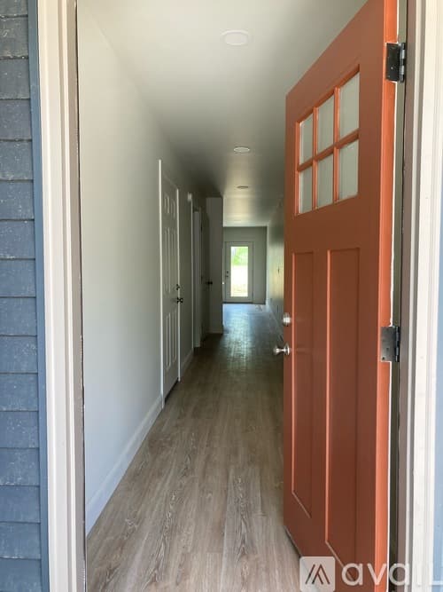 Washington Townhome: 6 NE 14th St