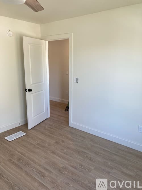 Washington Townhome: 6 NE 14th St