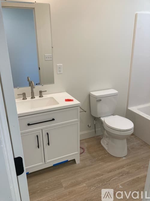 Washington Townhome: 6 NE 14th St