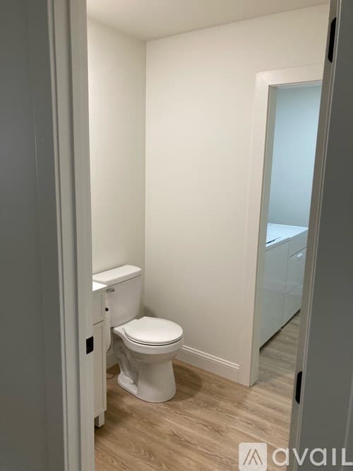 Washington Townhome: 6 NE 14th St