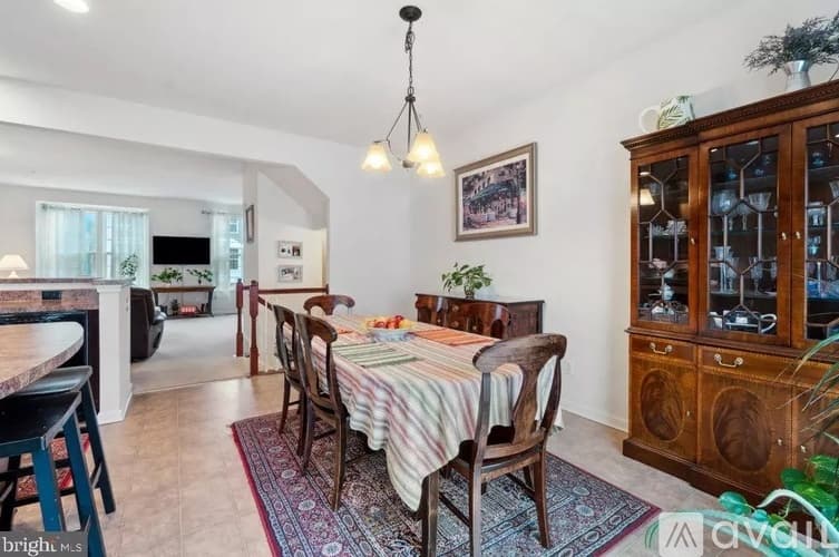 York Townhome: 1280 Rannoch Ln