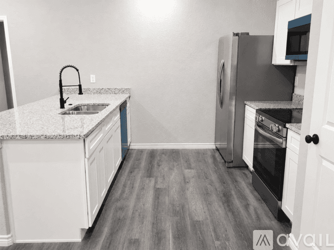San Antonio Apartment: 7602 Windsor Oaks