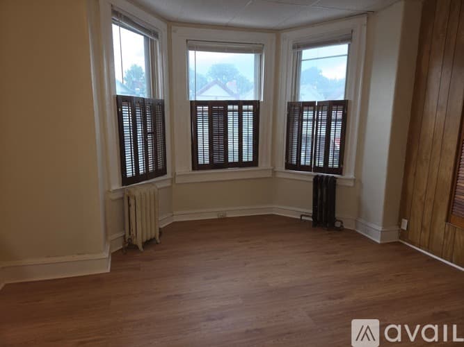 Philadelphia House: 1432 N 62nd St