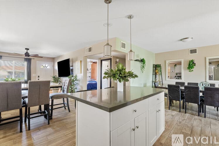 Phoenix House: 3231 East Cambridge Avenue