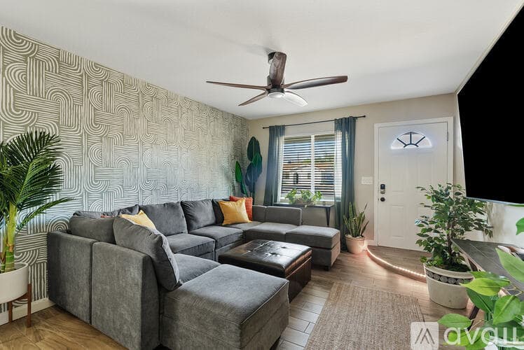 Phoenix House: 3231 East Cambridge Avenue