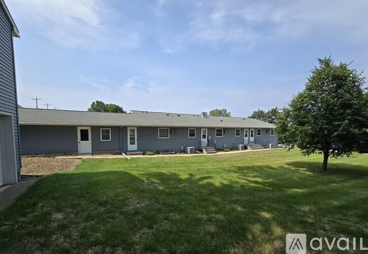 New Ulm Apartment: 405 12 Th S St