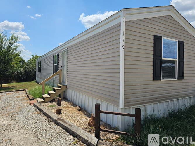 Azle House: 12179 Fm 730 North