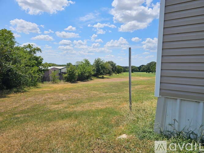 Azle House: 12179 Fm 730 North