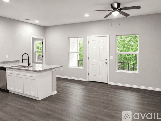 San Antonio Apartment: 7602 Windsor Oaks