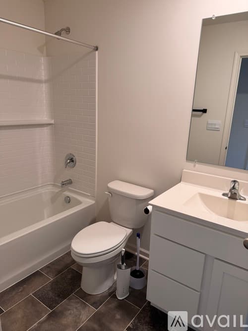 Wonder Lake Apartment: 6551 Sassafras Wy