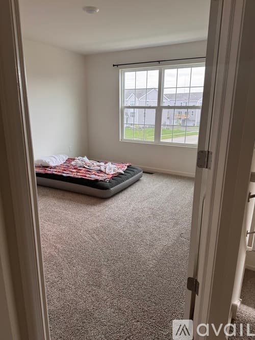 Wonder Lake Apartment: 6551 Sassafras Wy