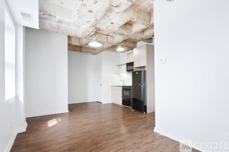 Chicago Apartment: 1325 W Wilson Ave