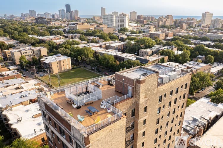 Chicago Apartment: 1325 W Wilson Ave