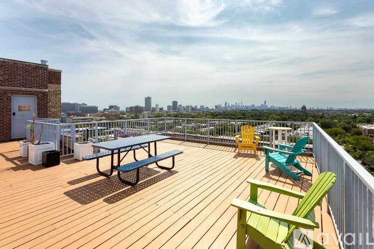 Chicago Apartment: 1325 W Wilson Ave