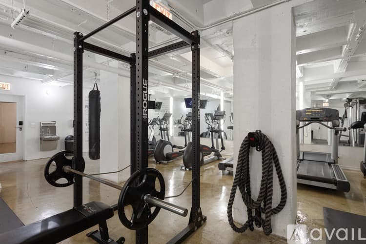 Chicago Apartment: 1325 W Wilson Ave