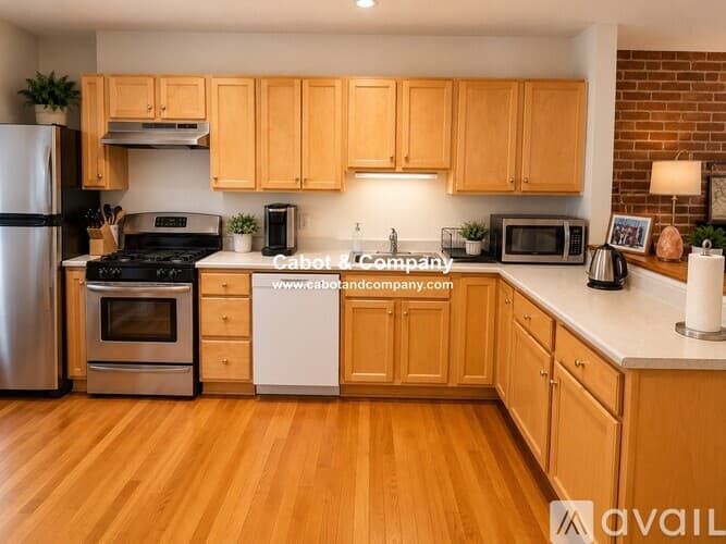 Boston Apartment: 2 Mead St