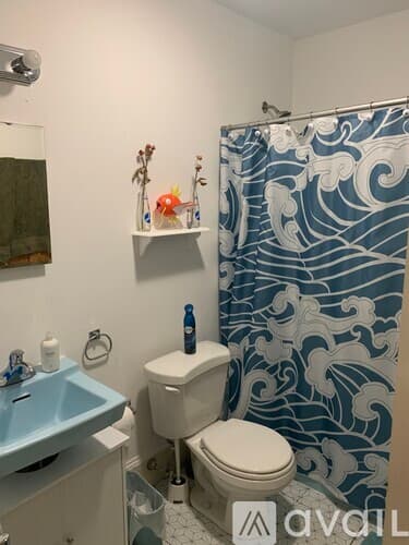 Boston Apartment: 8 Mead St