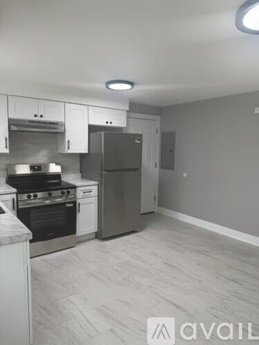 Calumet Park Apartment: 843 W 123rd St