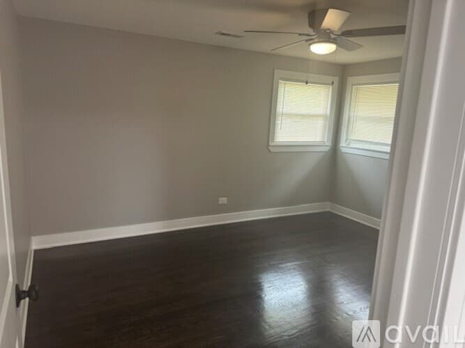 Calumet Park Apartment: 843 W 123rd St
