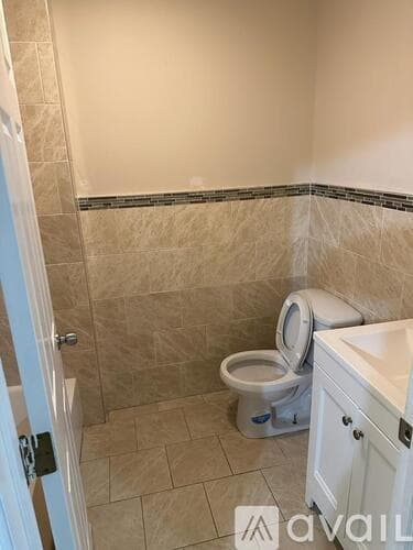 Newark House: 46 Kenmore Avenue