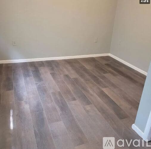 Jacksonville House: 6773 Barth Rd