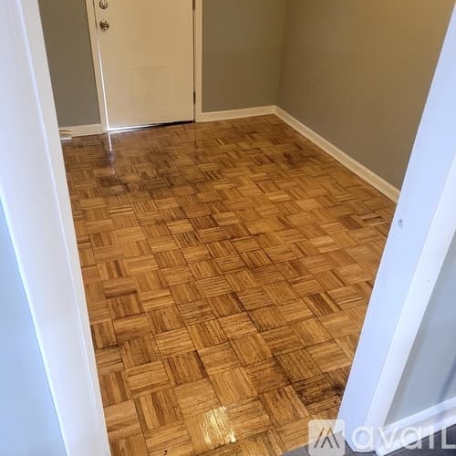 Jacksonville House: 6773 Barth Rd